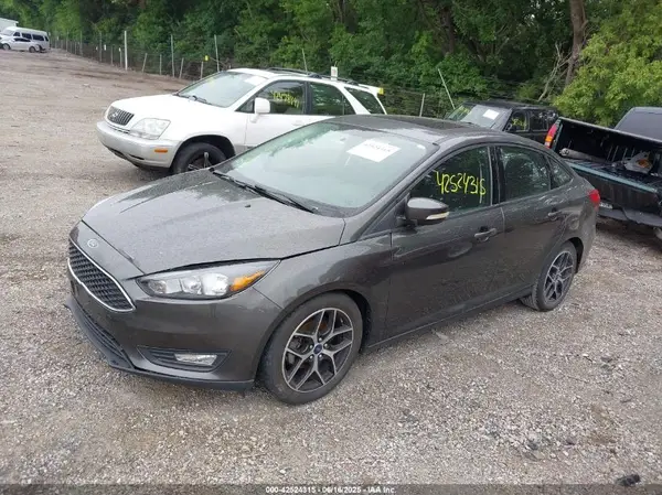 1FADP3H20JL200919 2018 FORD FOCUS - Image 2