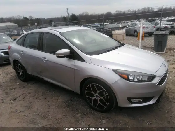 1FADP3H20JL201374 2018 FORD FOCUS - Image 1