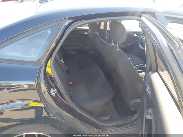 1FADP3H20JL223942 2018 FORD FOCUS - Image 8