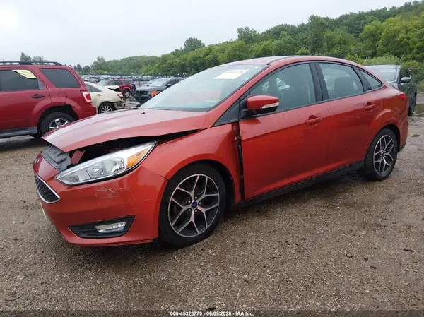 1FADP3H20JL243401 2018 FORD FOCUS - Image 2