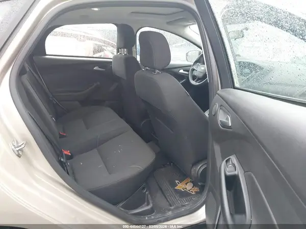 1FADP3H20JL255001 2018 FORD FOCUS - Image 8