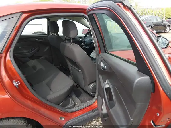 1FADP3H20JL258092 2018 FORD FOCUS - Image 8