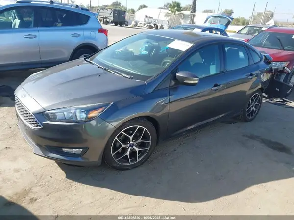 1FADP3H20JL260537 2018 FORD FOCUS - Image 2