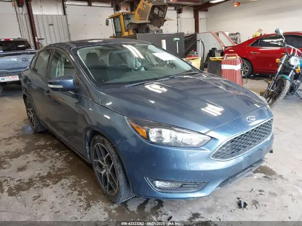 1FADP3H20JL323121 2018 FORD FOCUS - Image 1