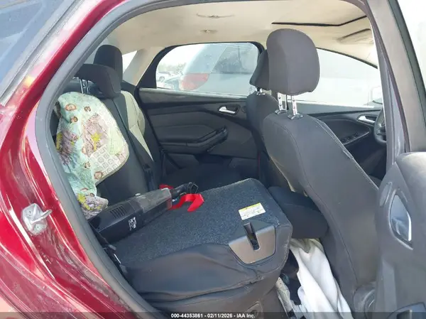 1FADP3H21HL204729 2017 FORD FOCUS - Image 8