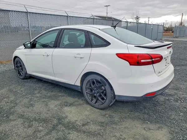 1FADP3H21HL207386 2017 FORD FOCUS - Image 2