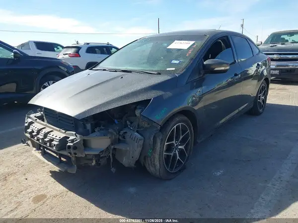 1FADP3H21HL220204 2017 FORD FOCUS - Image 2