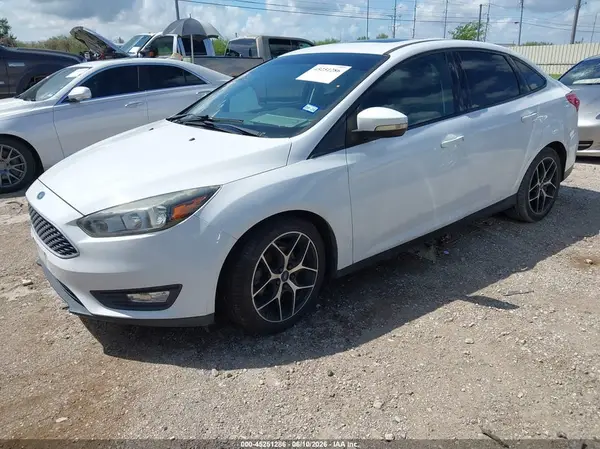 1FADP3H21HL237097 2017 FORD FOCUS - Image 2