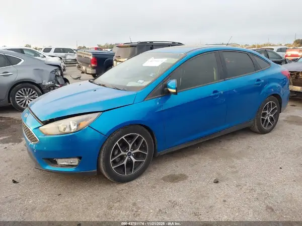 1FADP3H21HL244406 2017 FORD FOCUS - Image 2