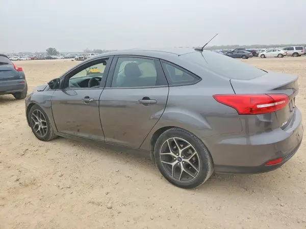 1FADP3H21HL253929 2017 FORD FOCUS - Image 2