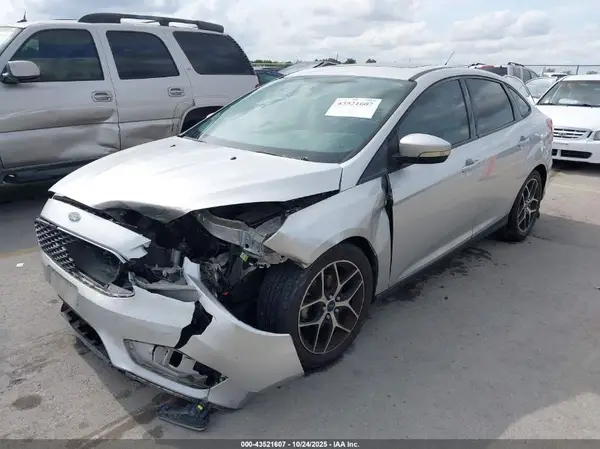 1FADP3H21HL283965 2017 FORD FOCUS - Image 2