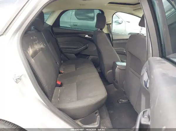 1FADP3H21HL283965 2017 FORD FOCUS - Image 8