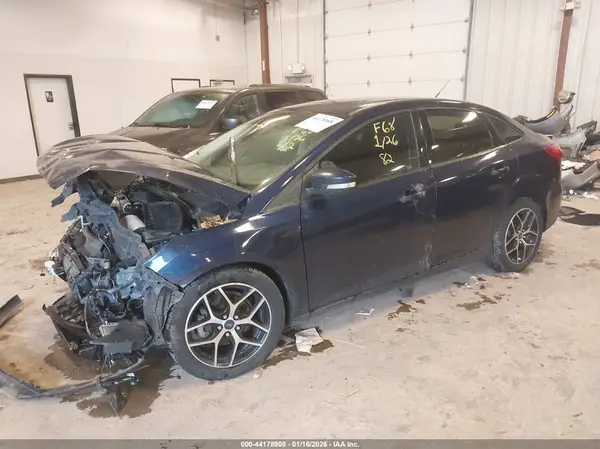 1FADP3H21HL302871 2017 FORD FOCUS - Image 2
