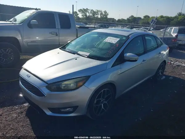 1FADP3H21HL324501 2017 FORD FOCUS - Image 2
