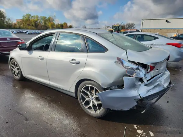 1FADP3H21HL326474 2017 FORD FOCUS - Image 2