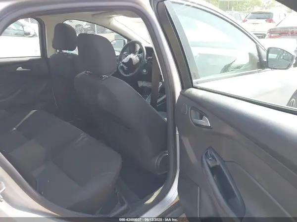 1FADP3H21HL340181 2017 FORD FOCUS - Image 8