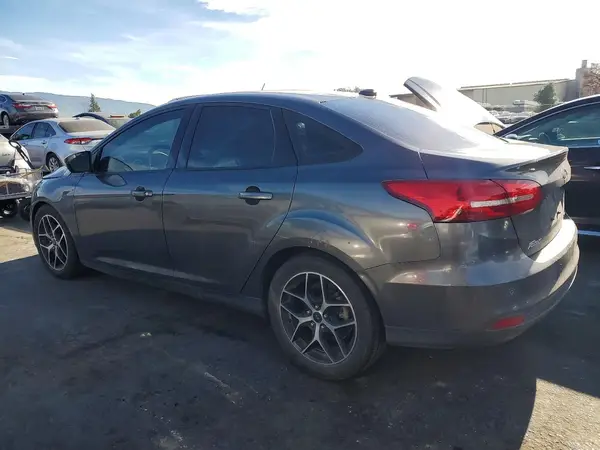 1FADP3H21JL205708 2018 FORD FOCUS - Image 2