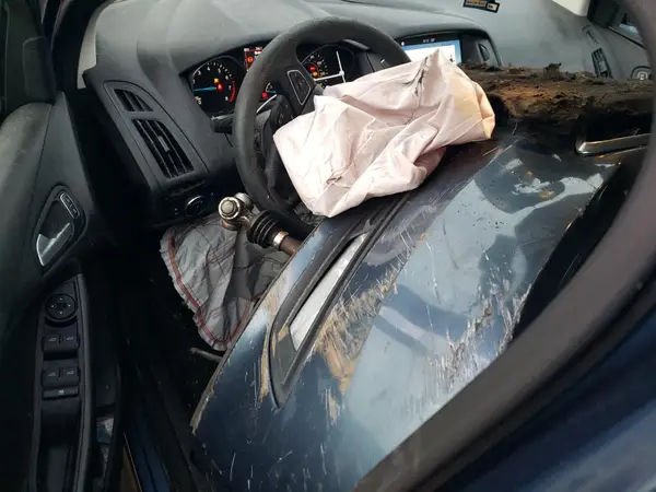 1FADP3H21JL215185 2018 FORD FOCUS - Image 8