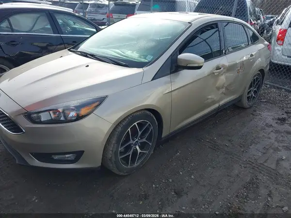 1FADP3H21JL219916 2018 FORD FOCUS - Image 2