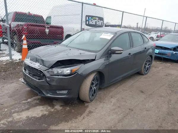 1FADP3H21JL221889 2018 FORD FOCUS - Image 2
