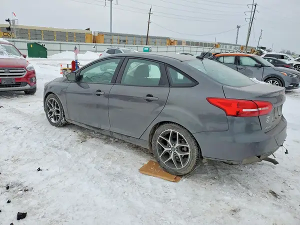1FADP3H21JL258117 2018 FORD FOCUS - Image 2