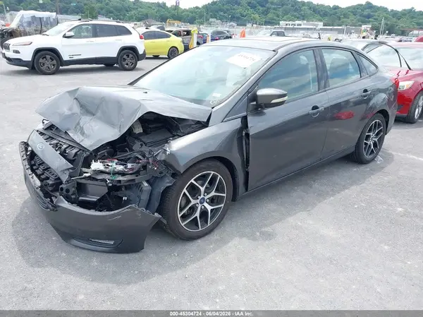 1FADP3H21JL260434 2018 FORD FOCUS - Image 2