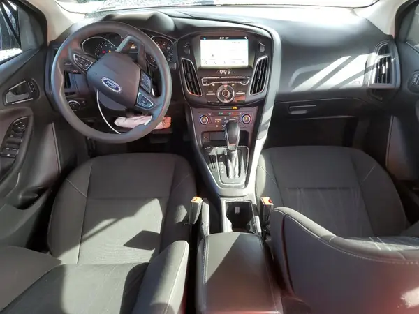 1FADP3H21JL261485 2018 FORD FOCUS - Image 8