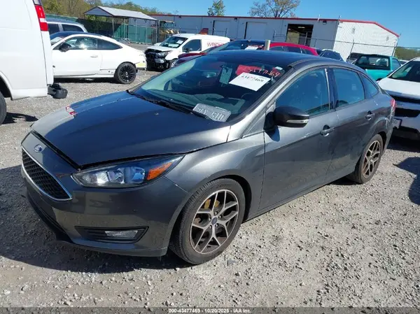 1FADP3H21JL265617 2018 FORD FOCUS - Image 2