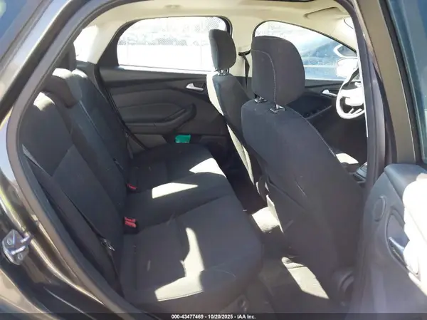 1FADP3H21JL265617 2018 FORD FOCUS - Image 8