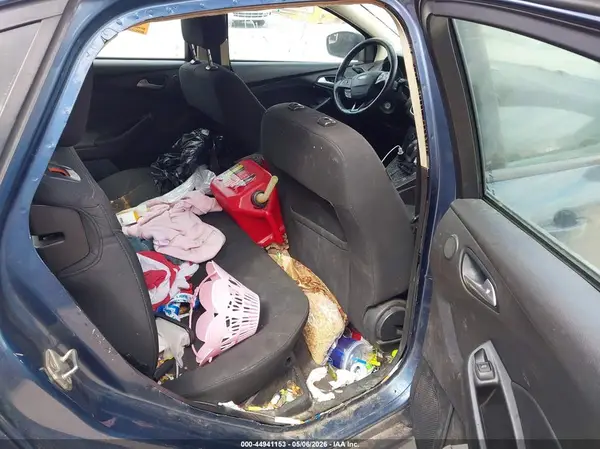 1FADP3H21JL300771 2018 FORD FOCUS - Image 8