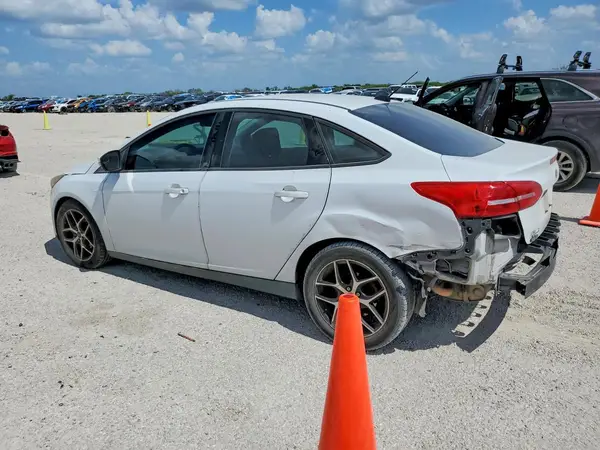 1FADP3H22HL228005 2017 FORD FOCUS - Image 2