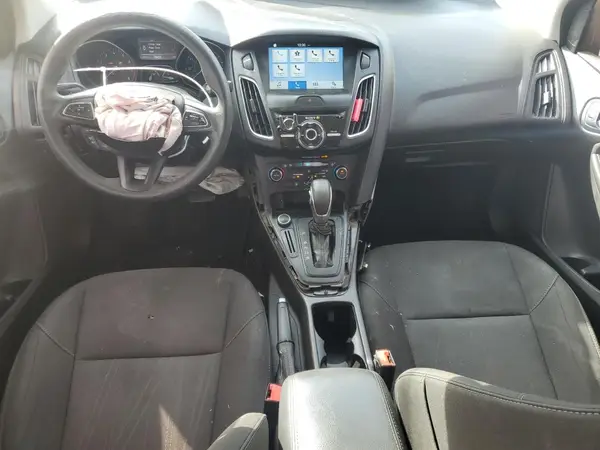 1FADP3H22HL237271 2017 FORD FOCUS - Image 8