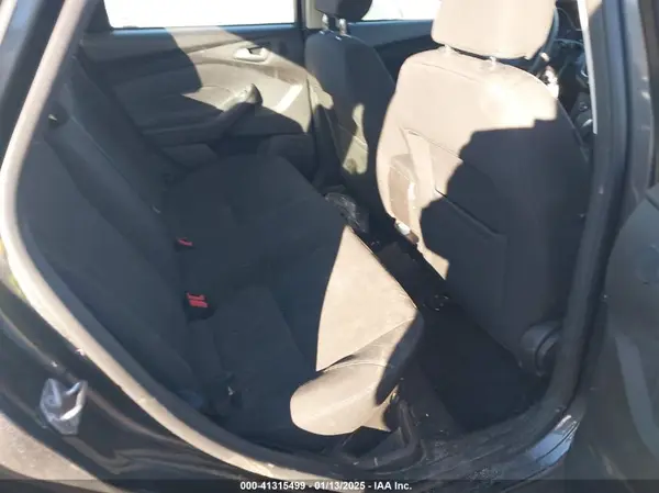 1FADP3H22HL261926 2017 FORD FOCUS - Image 8