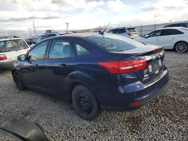 1FADP3H22HL266575 2017 FORD FOCUS - Image 2