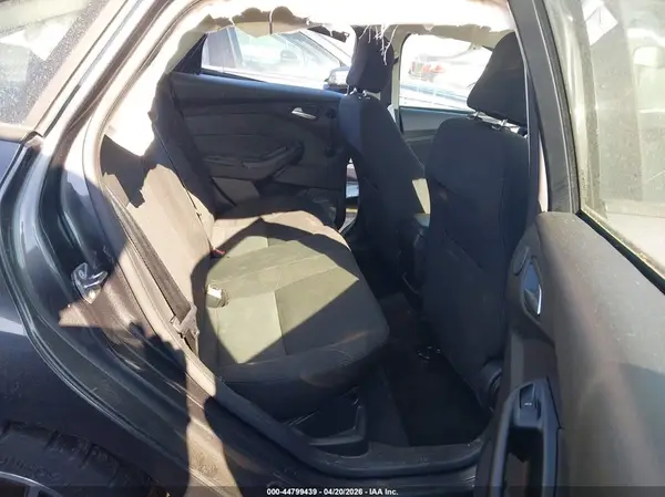 1FADP3H22HL297891 2017 FORD FOCUS - Image 8