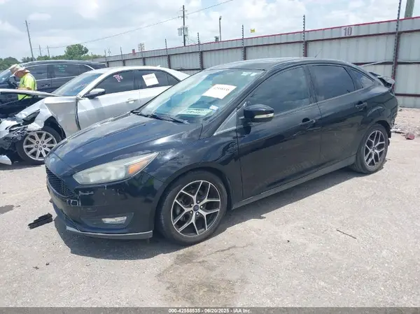 1FADP3H22HL303222 2017 FORD FOCUS - Image 2