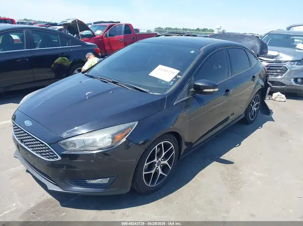 1FADP3H22HL330629 2017 FORD FOCUS - Image 2