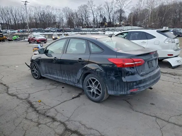 1FADP3H22JL200422 2018 FORD FOCUS - Image 2