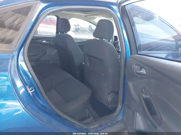 1FADP3H22JL211680 2018 FORD FOCUS - Image 8