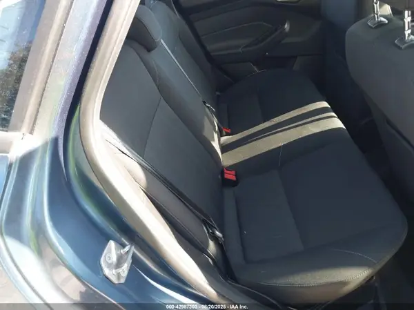 1FADP3H22JL216037 2018 FORD FOCUS - Image 8
