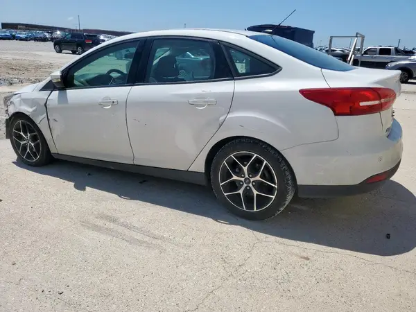 1FADP3H22JL216720 2018 FORD FOCUS - Image 2