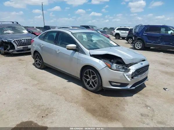 1FADP3H22JL222601 2018 FORD FOCUS - Image 1