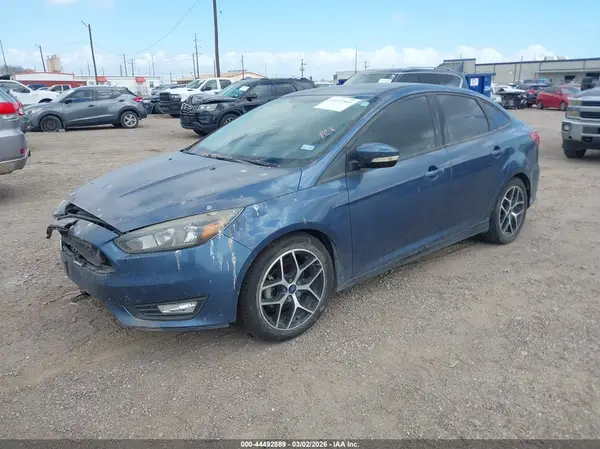 1FADP3H22JL222775 2018 FORD FOCUS - Image 2