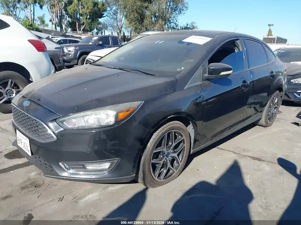 1FADP3H22JL223909 2018 FORD FOCUS - Image 2