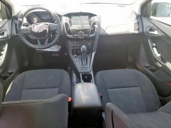 1FADP3H22JL244257 2018 FORD FOCUS - Image 8
