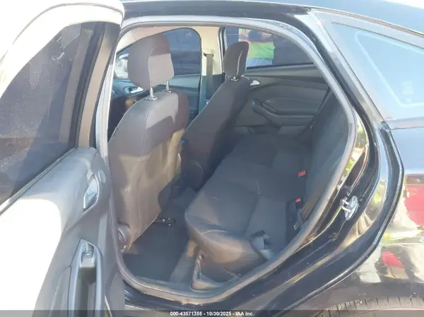 1FADP3H22JL259535 2018 FORD FOCUS - Image 8