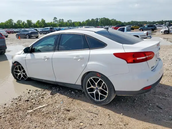 1FADP3H22JL259597 2018 FORD FOCUS - Image 2