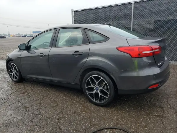 1FADP3H22JL323539 2018 FORD FOCUS - Image 2