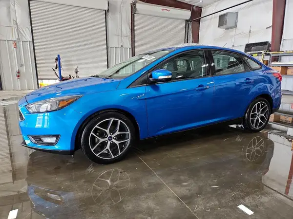 1FADP3H23HL245007 2017 FORD FOCUS - Image 1