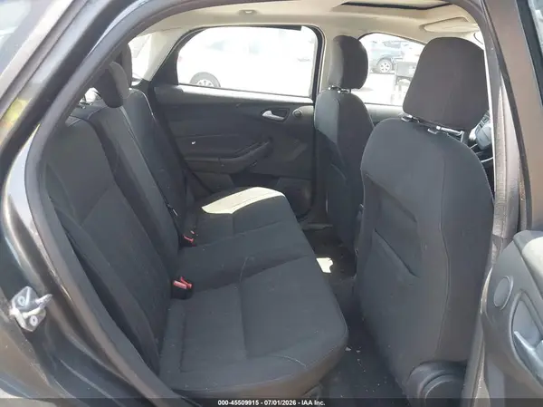 1FADP3H23HL247694 2017 FORD FOCUS - Image 8